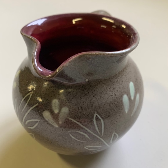 Small Spouted Jug / Milk Container - Picture 3 of 9